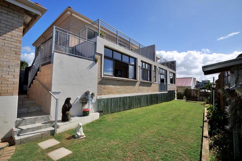 4 Bedroom Property for Sale in Stilbaai Wes Western Cape